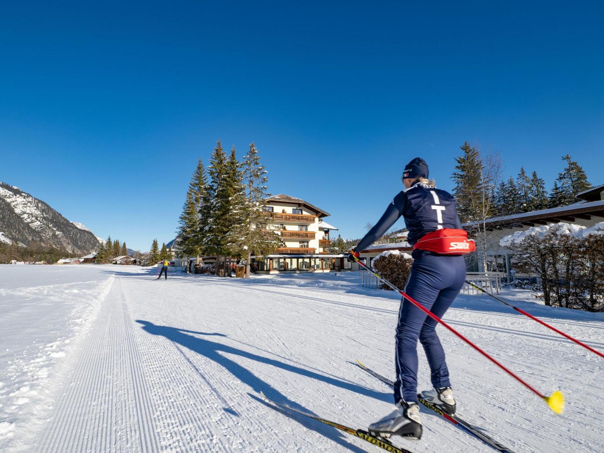 Alpenhotel Karwendel -Adults Only- Leutasch Exterior foto