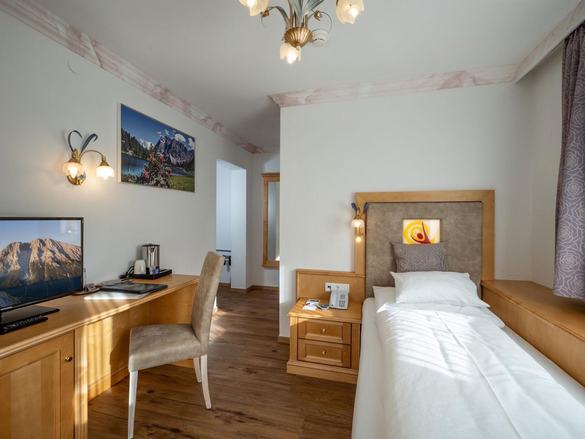 Alpenhotel Karwendel -Adults Only- Leutasch Exterior foto